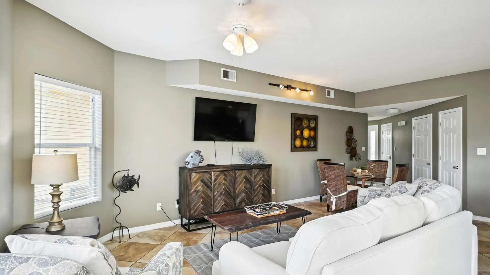 Sandpiper Cove 9125- By Holiday Isle Properties Destin