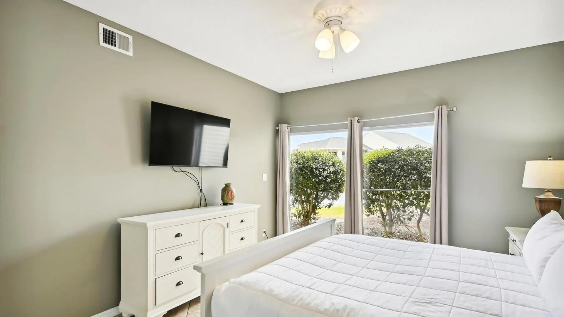 Sandpiper Cove 9125- By Holiday Isle Properties Destin Apartment