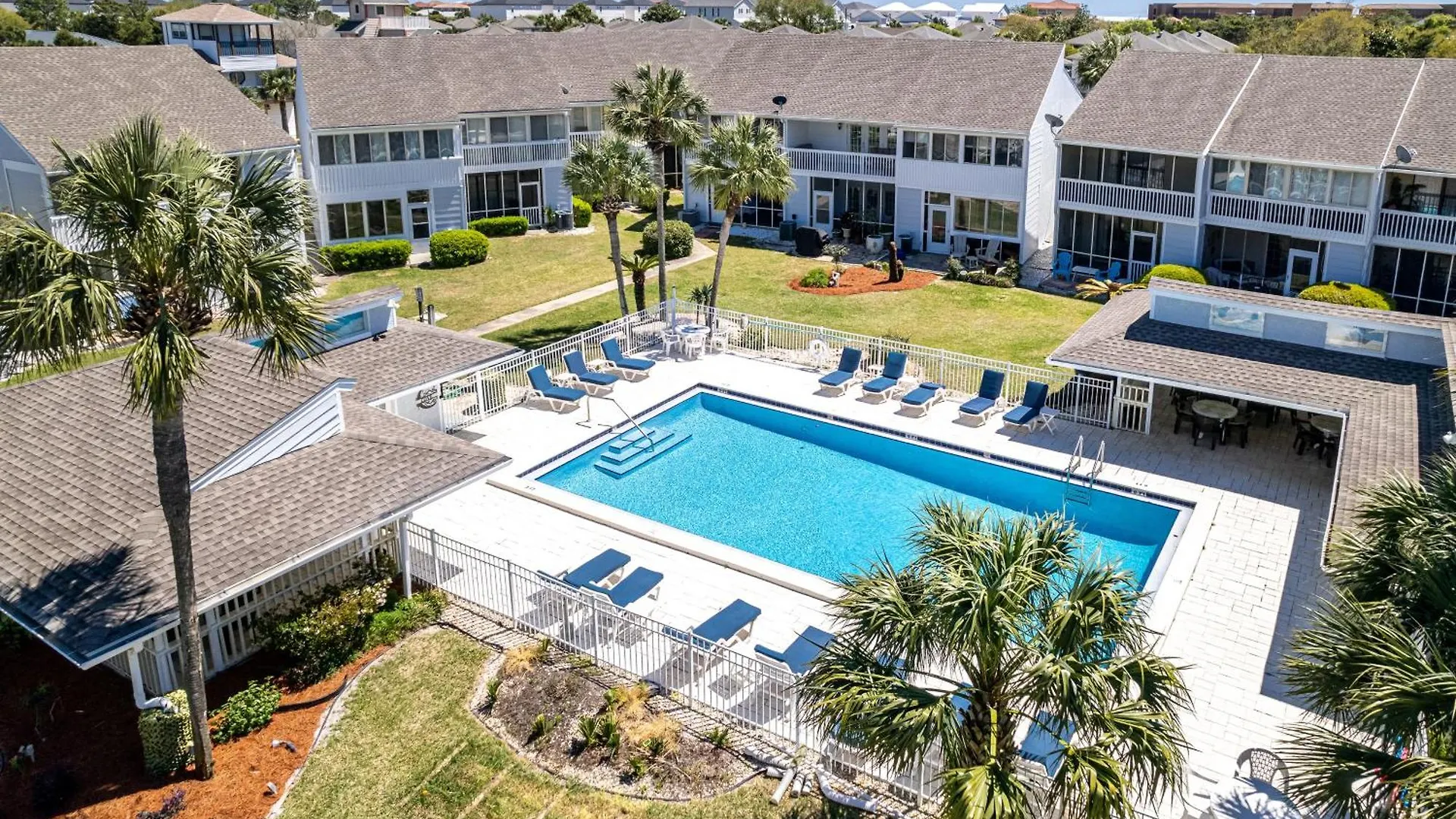 Sandpiper Cove 9125- By Holiday Isle Properties Destin